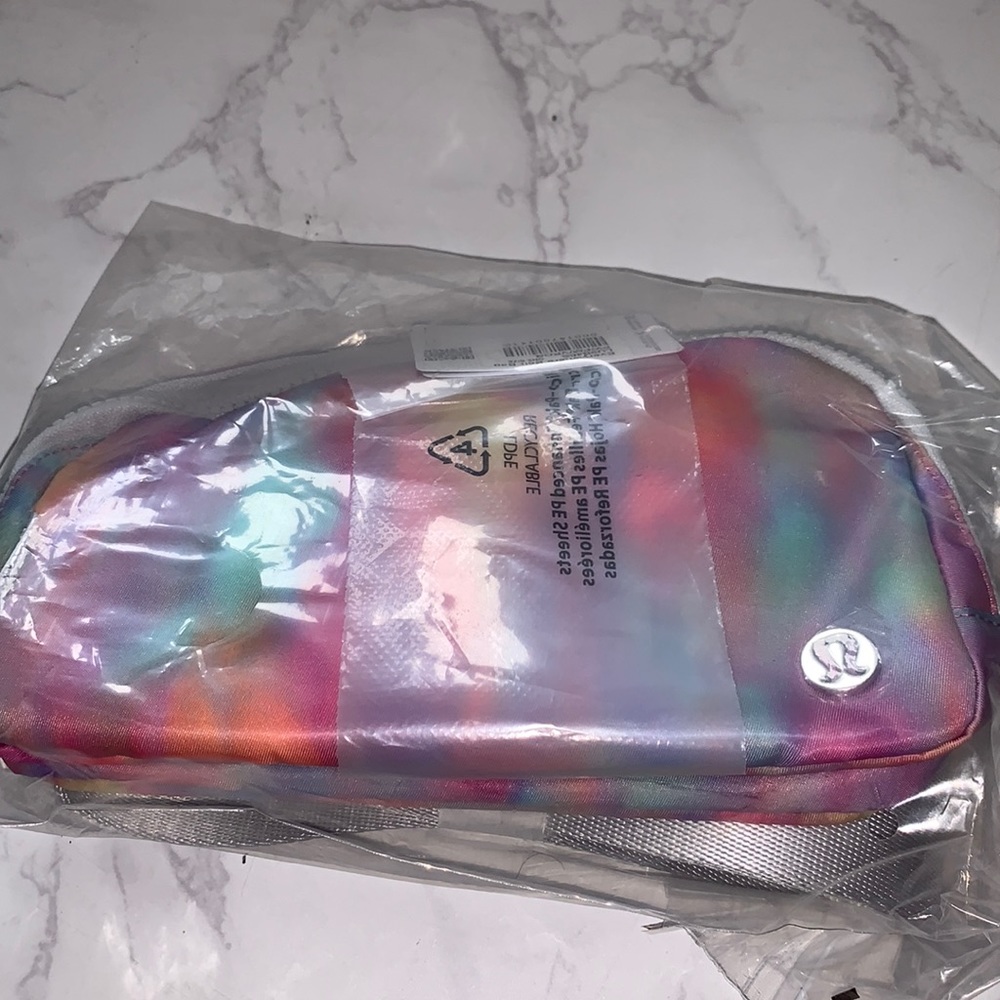 Lululemon Everywhere Belt Bag 1L